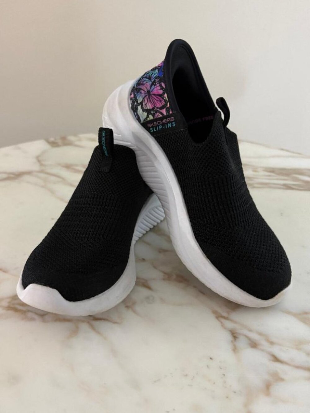 🦋 Skechers Kids Hands-Free Slip-Ins – Black Butterfly Edition 🦋